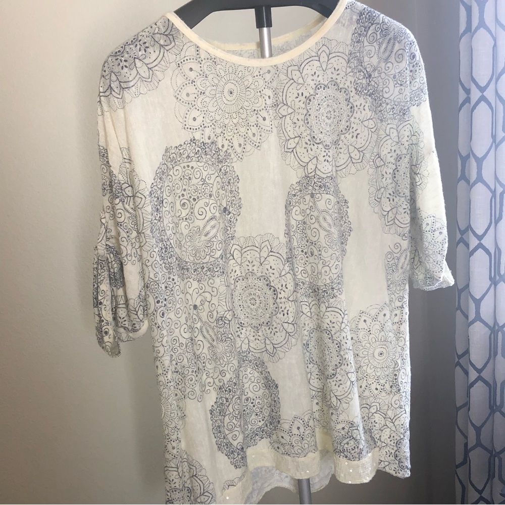 Short sleeve top, plus size, see photos, gathered sleeves, removable scarf